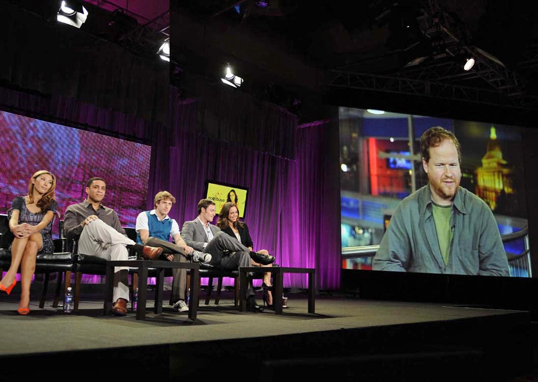 http://www.whedon.info/IMG/jpg/dollhouse-cast-2009-winter-tca-fox-panel-gq-02.jpg