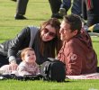 IMG/jpg/alyson-hannigan-family-venice-beach-january-1-2010-hq-03.jpg