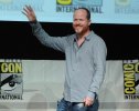 IMG/jpg/joss-whedon-marvel-panels-comic-con-2013-gq-06.jpg