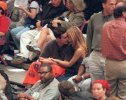 IMG/jpg/sarah-michelle-gellar-freddie-prinze-jr-ny-nicks-vs-miami-heat-2000- (...)