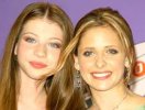 IMG/jpg/michelle-trachtenberg-aol-rising-star-video-interview-screencaps-lq- (...)