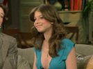 IMG/jpg/michelle-trachtenberg-the-view-show-gq-26.jpg