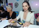 IMG/jpg/eliza-dushku-comic-con-2011-autograph-signing-mq-13.jpg