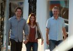 IMG/jpg/alyson-hannigan-alexis-denisof-anthony-head-august-21-2011-paparazzi (...)