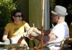 IMG/jpg/alyson-hannigan-alexis-denisof-coffee-shop-ted-danson-august-2004-hq (...)