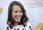 IMG/jpg/amy-acker-2013-saturn-awards-hq-02.jpg