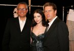 IMG/jpg/michelle-trachtenberg-badgley-mischka-spring-2007-fashion-show-hq-02 (...)