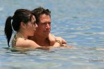 IMG/jpg/alyson-hannigan-alexis-denisof-bikini-hawaii-paparazzi-hq-22-1500.jp (...)