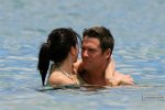 IMG/jpg/alyson-hannigan-alexis-denisof-bikini-hawaii-paparazzi-hq-23-0750.jp (...)