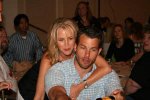 IMG/jpg/buffy-angel-firefly-cast-booster-bash-convention-july-2005-candid-ph (...)