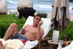 IMG/jpg/david-boreanaz-april-11-2007-hawaii-holidays-hq-01.jpg