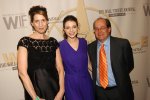IMG/jpg/michelle-trachtenberg-crystal-lucy-awards-hq-35-1500.jpg