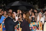 IMG/jpg/sarah-michelle-gellar-freddie-prinze-jr-hairspray-movie-premiere-hq- (...)