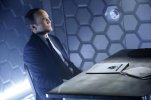 IMG/jpg/agents-of-shield-tv-series-pilot-stills-gq-32.jpg