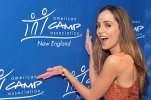 IMG/jpg/eliza-dushku-aca-new-england-campership-fund-event-2013-gq-05.jpg