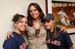 IMG/jpg/eliza-dushku-jimmy-fund-radio-telethon-mq-01.jpg