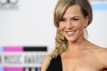 IMG/jpg/julie-benz-2010-american-music-awards-hq-05.jpg