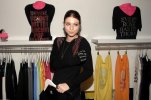 IMG/jpg/michelle-trachtenberg-bond-666-store-opening-hq-06.jpg