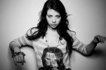 IMG/jpg/michelle-trachtenberg-mean-magazine-photoshoot-mq-12.jpg