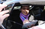 IMG/jpg/morena-baccarin-signing-autograph-manhattan-november-17-2009-gq-01.j (...)