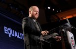 IMG/jpg/joss-whedon-equality-now-event-2014-08.jpg