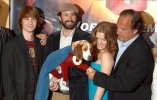 IMG/jpg/amy-adams-underdog-movie-premiere-gq-12.jpg
