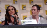 IMG/jpg/eliza-dushku-tahmoh-penikett-joss-whedon-2008-comic-con-mq-05.jpg