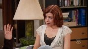 IMG/jpg/alyson-hannigan-how-i-met-your-mother-sitcom-1x07-screencaps-gq-21.j (...)