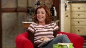 IMG/jpg/alyson-hannigan-how-i-met-your-mother-sitcom-1x10-screencaps-gq-09.j (...)