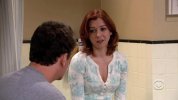 IMG/jpg/alyson-hannigan-how-i-met-your-mother-sitcom-1x14-screencaps-gq-13.j (...)