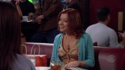 IMG/jpg/alyson-hannigan-how-i-met-your-mother-sitcom-1x16-screencaps-mq-01.j (...)