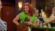 IMG/jpg/alyson-hannigan-how-i-met-your-mother-sitcom-2x01-screencaps-gq-07.j (...)