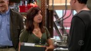 IMG/jpg/alyson-hannigan-how-i-met-your-mother-sitcom-2x03-screencaps-gq-05.j (...)