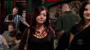 IMG/jpg/alyson-hannigan-how-i-met-your-mother-sitcom-2x04-screencaps-gq-06.j (...)