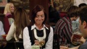 IMG/jpg/alyson-hannigan-how-i-met-your-mother-sitcom-2x06-screencaps-gq-14.j (...)