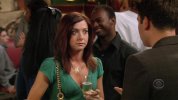 IMG/jpg/alyson-hannigan-how-i-met-your-mother-sitcom-2x06-screencaps-gq-22.j (...)