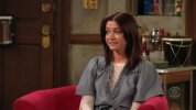 IMG/jpg/alyson-hannigan-how-i-met-your-mother-sitcom-2x07-screencaps-gq-15.j (...)