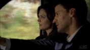 IMG/jpg/david-boreanaz-bones-tv-series-2x12-screencaps-gq-46.jpg