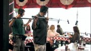 IMG/jpg/sarah-michelle-gellar-southland-tales-movie-dvd-behind-the-scene-fea (...)