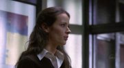 IMG/jpg/amy-acker-alias-tv-series-the-shed-screencaps-gq-080.jpg