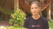 IMG/jpg/sarah-michelle-gellar-care-guatemala-visit-report-screencaps-mq-07.j (...)