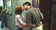 IMG/jpg/alyson-hannigan-freddie-prinze-junior-boys-and-girls-movie-2000-15.j (...)