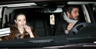 IMG/jpg/michelle-trachtenberg-club-guys-hollywood-paparazzi-hq-02.jpg