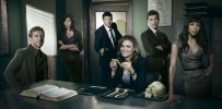 IMG/jpg/david-boreanaz-bones-tv-series-season-5-promo-posters-mq-02.jpg