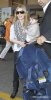 IMG/jpg/sarah-michelle-gellar-charlotte-lax-airport-paparazzi-april-4-2011-h (...)