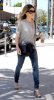 IMG/jpg/sarah-michelle-gellar-leaving-anastasia-salon-beverly-hills-april-6- (...)