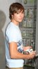 IMG/jpg/zac-efron-halo-3-video-game-launch-gq-06.jpg