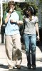 IMG/jpg/alyson-hannigan-alexis-denisof-leaving-a-votre-sante-restaurant-hq-0 (...)