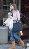 IMG/jpg/michelle-trachtenberg-shawn-ashmore-toronto-lunchshopping-hq-07-0750 (...)