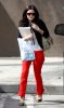 IMG/jpg/rachel-bilson-erewhon-natural-food-store-april-13-2009-paparazzi-gq- (...)